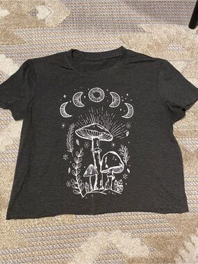 Moon mushroom boxy tee
